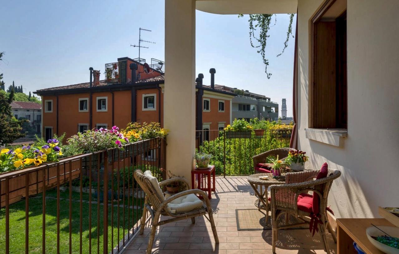 Casa↨Di Amore E Psiche เวโรนา ภายนอก รูปภาพ